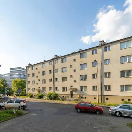 아파트 Idealny Dla Rodzin Z Balkonem I Dwiema Sypialniami W Katowicach By Renters *